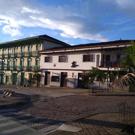 Hotel Tahami Sonson 外观 照片