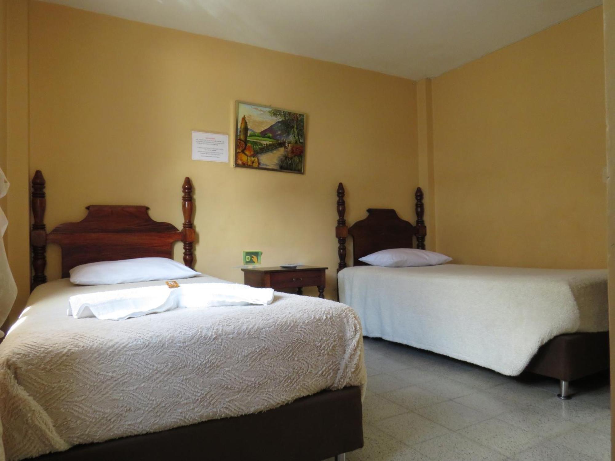Hotel Tahami Sonson 外观 照片